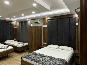 Отель Han Suite