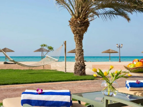Danat Jebel Dhanna Resort