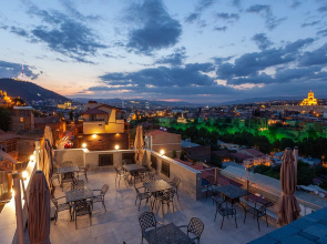 Brooch Boutique Hotel
