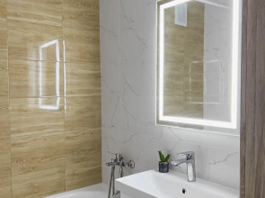 Квартира Уютная в Центре Московского Района с Видом на Лес