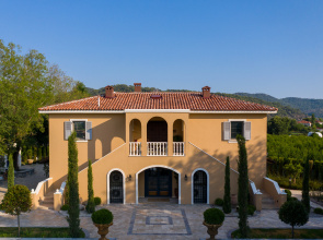 Zigo’s Hotel