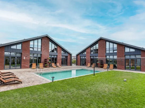 Коттеджи Река-Река