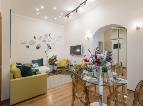 Квартира GM Apartments Стильная Трехкомнатная на Бульварном кольце