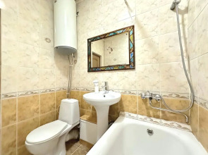 Квартира двухкомнатная в центре на Кирова рядом со стадионом Химик