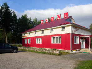 Polovina Hotel