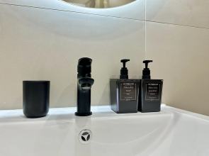 Квартира с панорамным видом на город и Русский мост