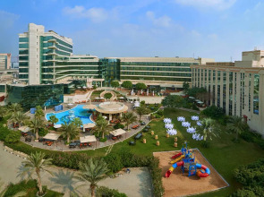 Отель Millennium Airport Hotel Dubai