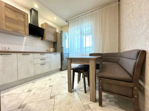 Квартира Двухкомнатная с балконом на Притомском