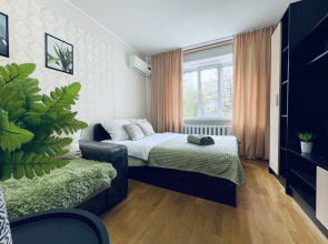 1-a komnatnaya ryadom s Izhevskim Zooparkom, IzGTU, IzGSKhA Flat