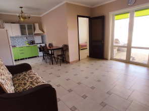 Коттедж у моря