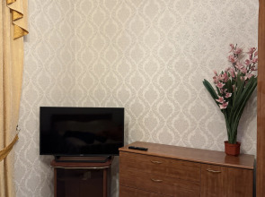 Апартаменты Уютная 2-х комнатная квартира