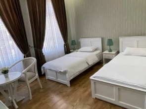 Отель Izumrud Palace