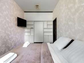 Квартира Двухкомнатная Классическая на Большой Красной 63