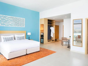 Курортный отель Centara Mirage Beach Resort Dubai