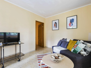 2-room Apartment 2 Min Walk From Food Mall DEPO