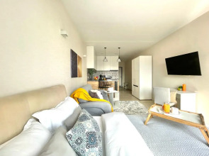 Апартаменты Студия День Ночь с Видом На Горы