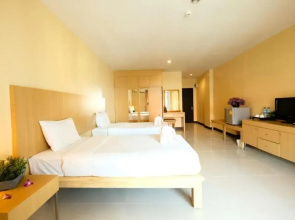 Отель Jomtien Plaza Residence