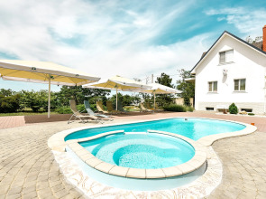 Отель Белая Ива