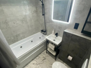 Квартира Тихая Гавань с Джакузи в Центре Индустриального Района