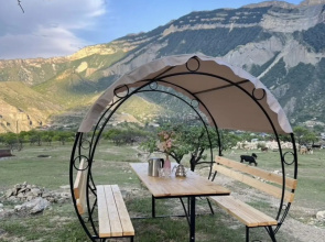 Uyutny S Vidom Na Gory Private house