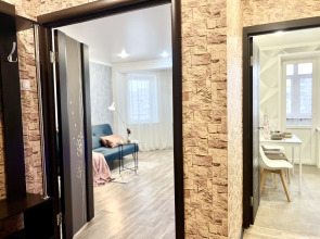 Квартира Просторная с Балконом на Строителей 2