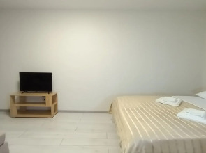 Апартаменты Уютная Квартира у Метро Студенческая