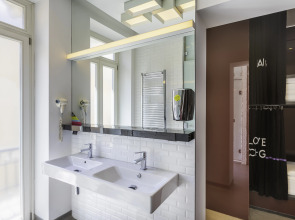 Хостел Wabi Hostels