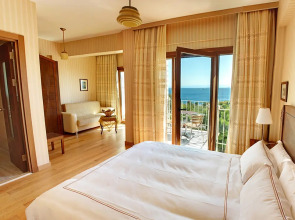 Хостел Bucoleon