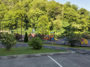 Студия с террасой и видом на горы. Кватро 150