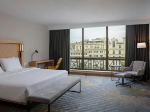 Отель Courtyard by Marriott Tbilisi