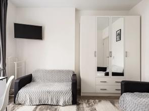 Квартира Большая Белая Кингсайз