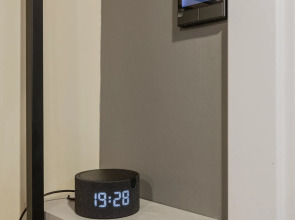 Апартаменты в Сердце Петербурга с колонкой Алиса