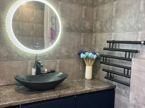 Квартира современная трехкомнатная в Великом Новгороде