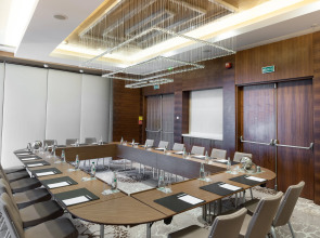 Отель Ренессанс Минск Конгресс и СПА Центр