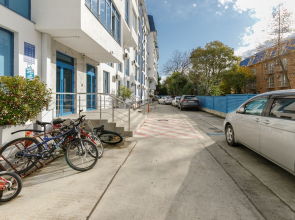 Апартаменты GeoApart Цветочная 30