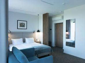 Апартаменты 4Кайф Kristall Studio с видом на море