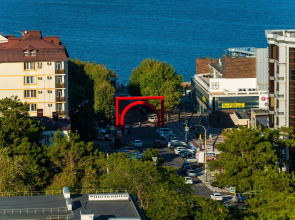 Апартаменты трехкомнатные с панорамным видом на город и море в центре Новороссийска от LetoApart