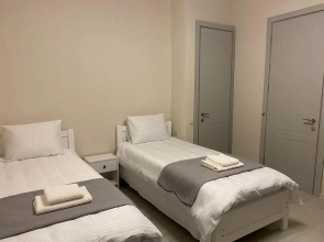 Мини-отель Cultural Crossing Hotel