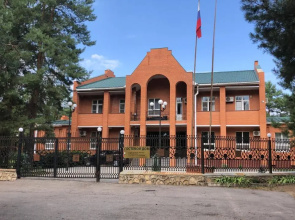 Izumrudnyij Les Guest house