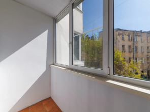 Апартаменты с 3 спальнями на Моисеенко 5 - 8 человек