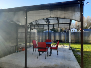 Частный дом у леса