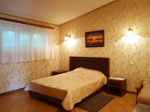 Okhotnichiy Club