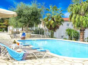 Villa Chrysallis Heated Pool
