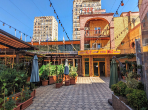 DKD-Bridge Hotel