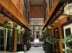 Отель Mit Tbilisi