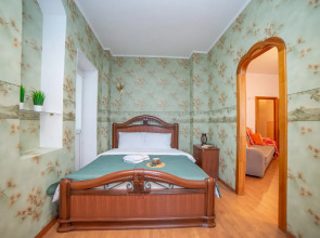 Апартаменты Радищева 12 трехкомнатная