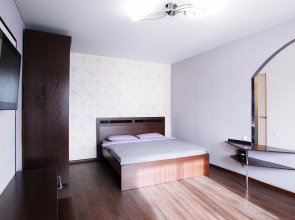 Квартира с балконом на Сурикова 17