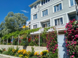 Nune Guest House