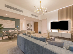 Welcome Home in Downtown Views Apartments