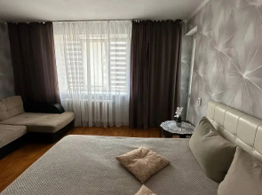 Uyutnaya Kvartira v Tsentre Pinska Flat